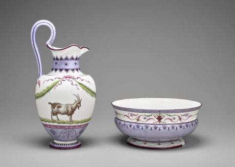 pot à lait de la laiterie de la reine Marie-Antoinette
