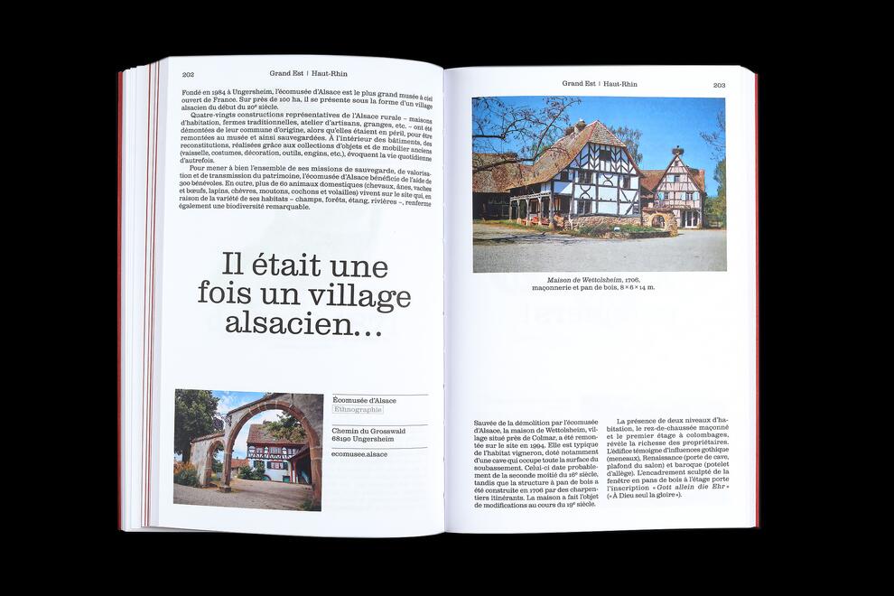 Double page du guide des musées ruraux